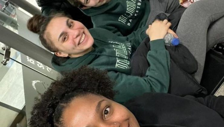 Vize alamayan Bursa Uludağ Kadın Basketbol Takımı, İngiltere’deki maça 1’i sakat 5 oyuncuyla çıktı